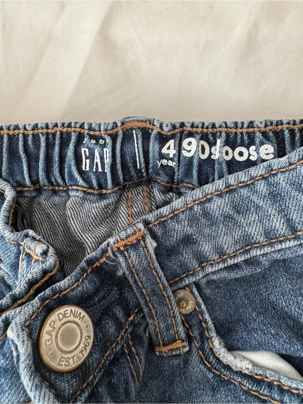 Gap girls 4T- Kids Star Print Denim Jeans - Multi Star on Blue